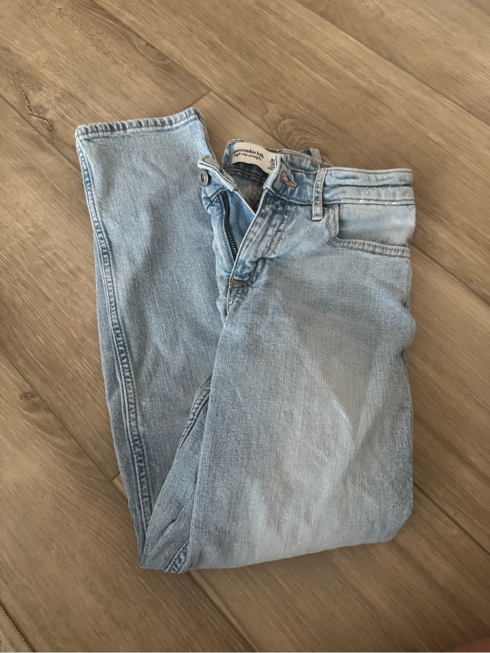 Abercrombie Kids - Classic Straight Fit